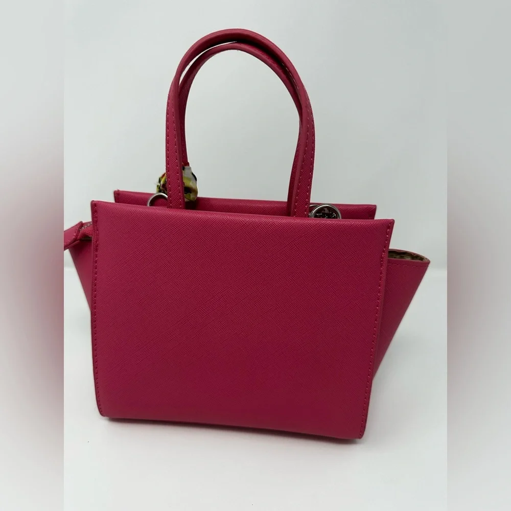 Steve Madden small Breese crossbody purse.